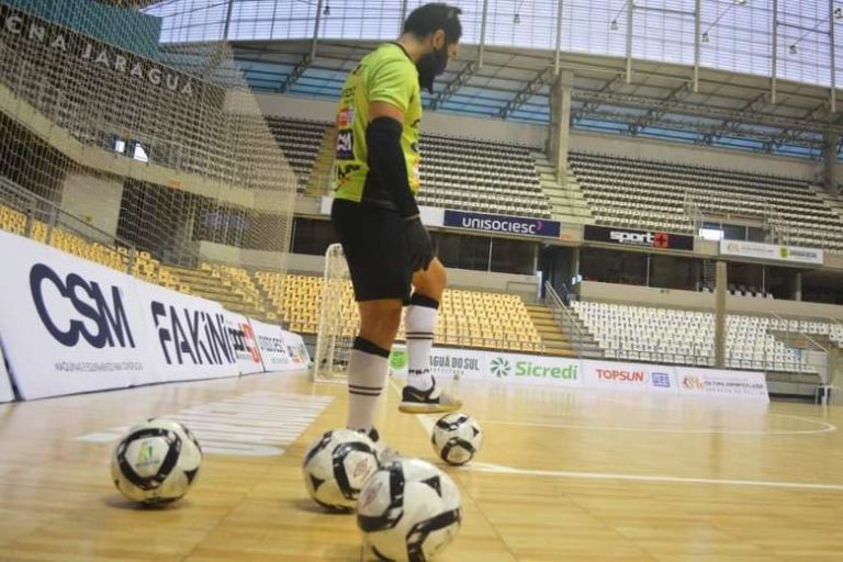 Jaraguá Futsal retorna aos treinos coletivos