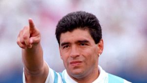 Morre Diego Maradona após parada cardiorrespiratória