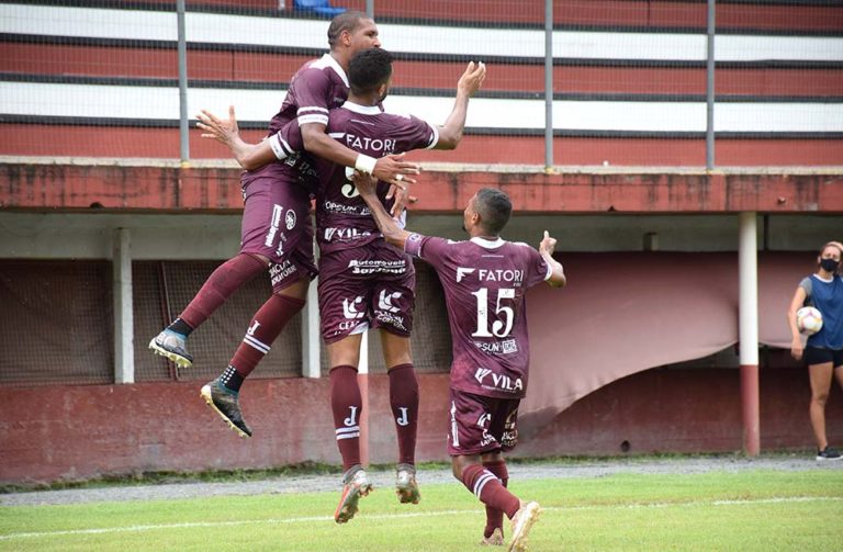 Juventus bate Tubarão e conquista a primeira vitória na Copa SC