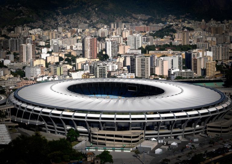 Governador do RJ veta mudança de nome do Maracanã