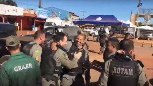 VÍDEO: Policiais comemoram captura de Lázaro Barbosa