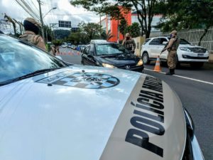 Operação Documento Legal flagra 238 veículos com o licenciamento vencido na região de Jaraguá do Sul
