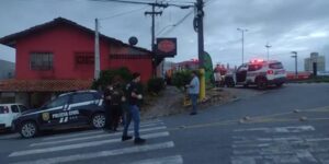 Segurança é morto a tiros em frente a boate em Barra Velha