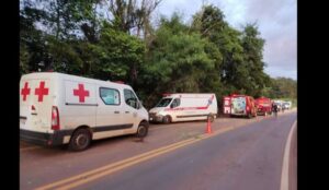 Sete pessoas morrem e 13 ficam feridas em acidente com ônibus no Paraná