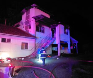 Incêndio atinge alojamento de trabalhadores em Jaraguá do Sul