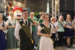 Pela primeira vez, Schützenfest tem majestades do tiro juvenil!