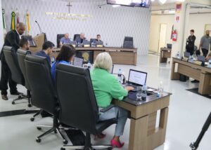 Jaraguá do Sul: Câmara aprova política de transparência na saúde e alteração na lei de transporte escolar