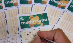 Mega-Sena acumula e prêmio vai a R$ 6,5 milhões