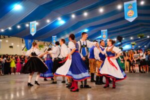 Danças folclóricas passam a se chamar “Momento Rúbia” na Schützenfest